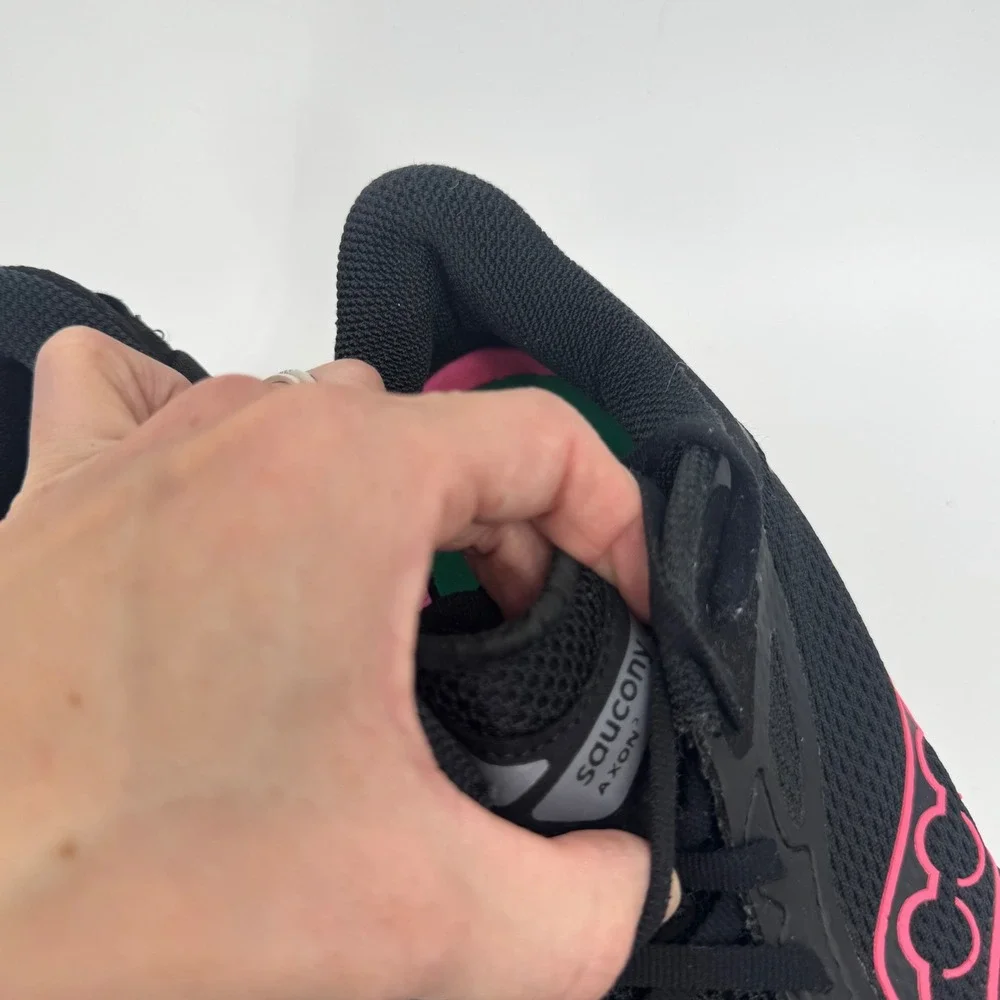 Saucony Axon 3 Women's Running Shoes Black Pink Size‎ 9 Lightweight